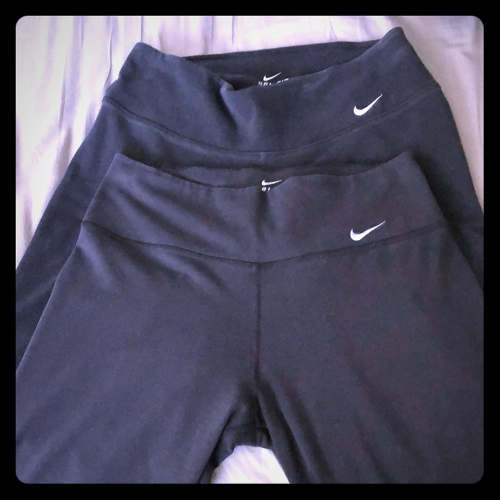 2 pairs of Nike yoga pants